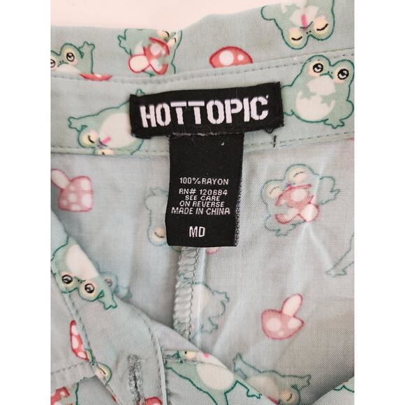 HOT TOPIC Green Frog & Mushroom Boxy Button Up Waist Length Crop Top SZ M - Picture 5 of 7